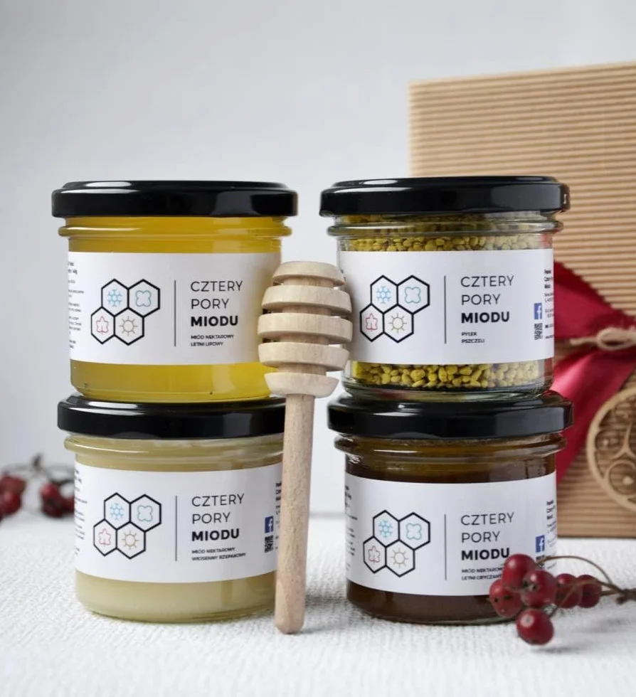 Zestaw upominkowy mini miód | 3 rodzaje miodu 140g & 1 pyłek pszczeli 70g | Słodki i zdrowy pomysł na prezent | Wysokiej jakości opakowanie | 100% naturalny