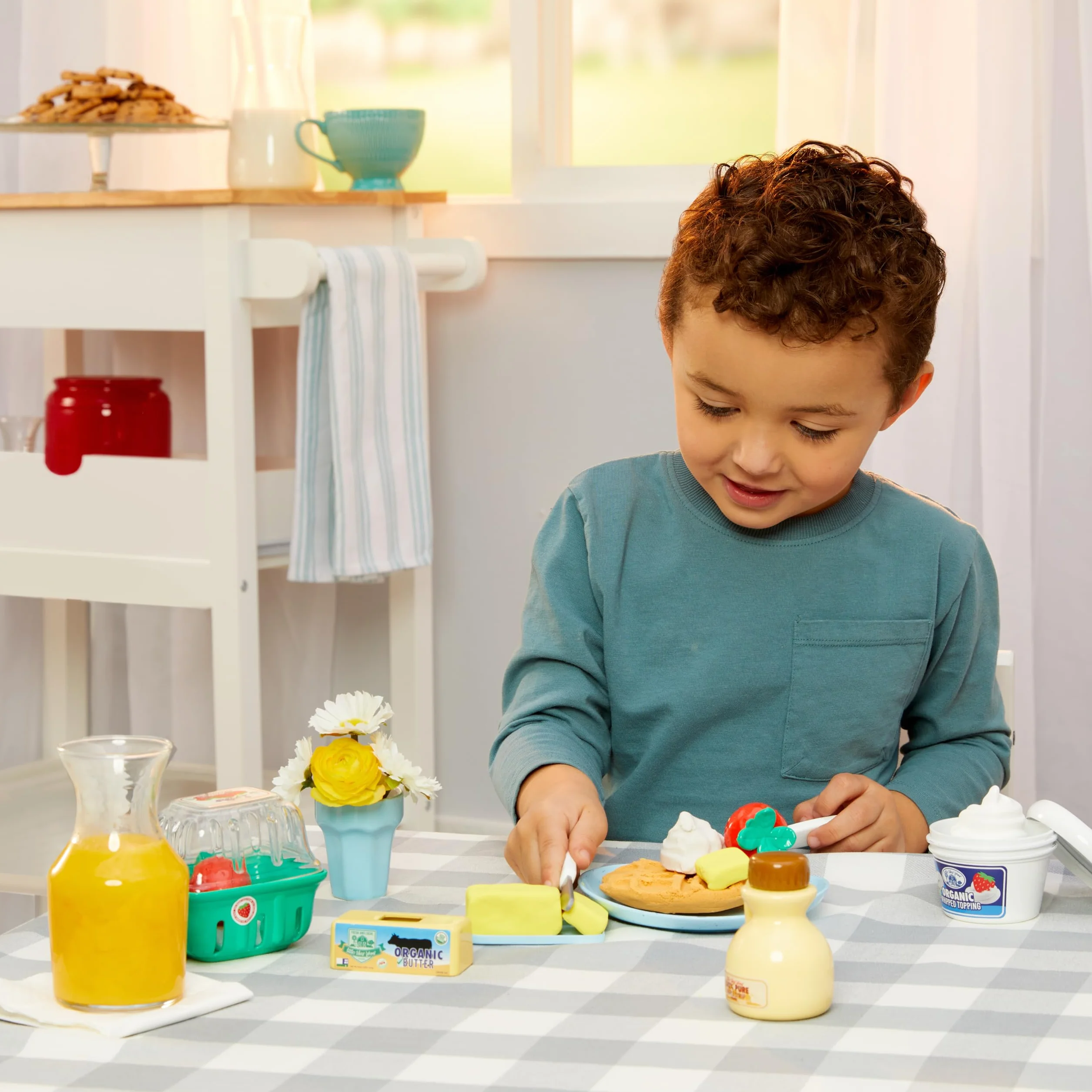 Little Tikes Creative Chefs Waffle Kit Zestaw Piasku do Zabawy 18 Akcesoriów dla Dzieci 3+