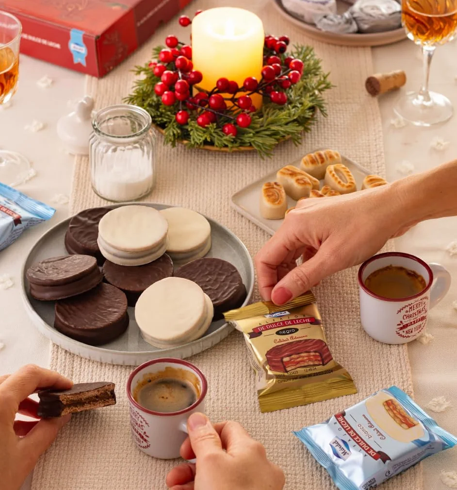 Mardel Alfajores Czarno-białe Mieszane 12 sztuk Edycja Świąteczna