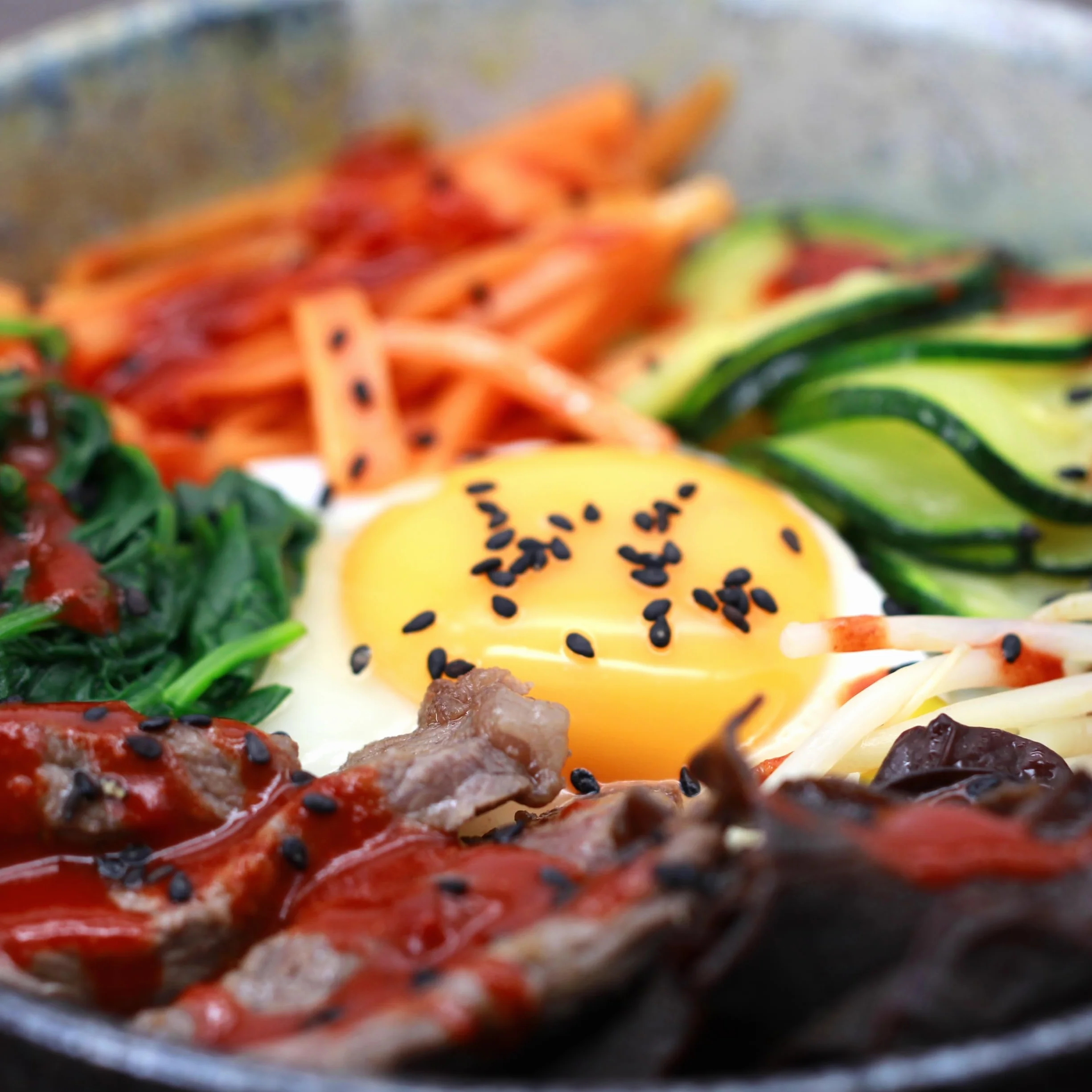 FUJIMAN Gochugaru chili w proszku grubo mielone | koreańska przyprawa do kimchi i tteokbokki | 100% chili, wegańska, bez laktozy, bez wzmacniaczy smaku (50g)