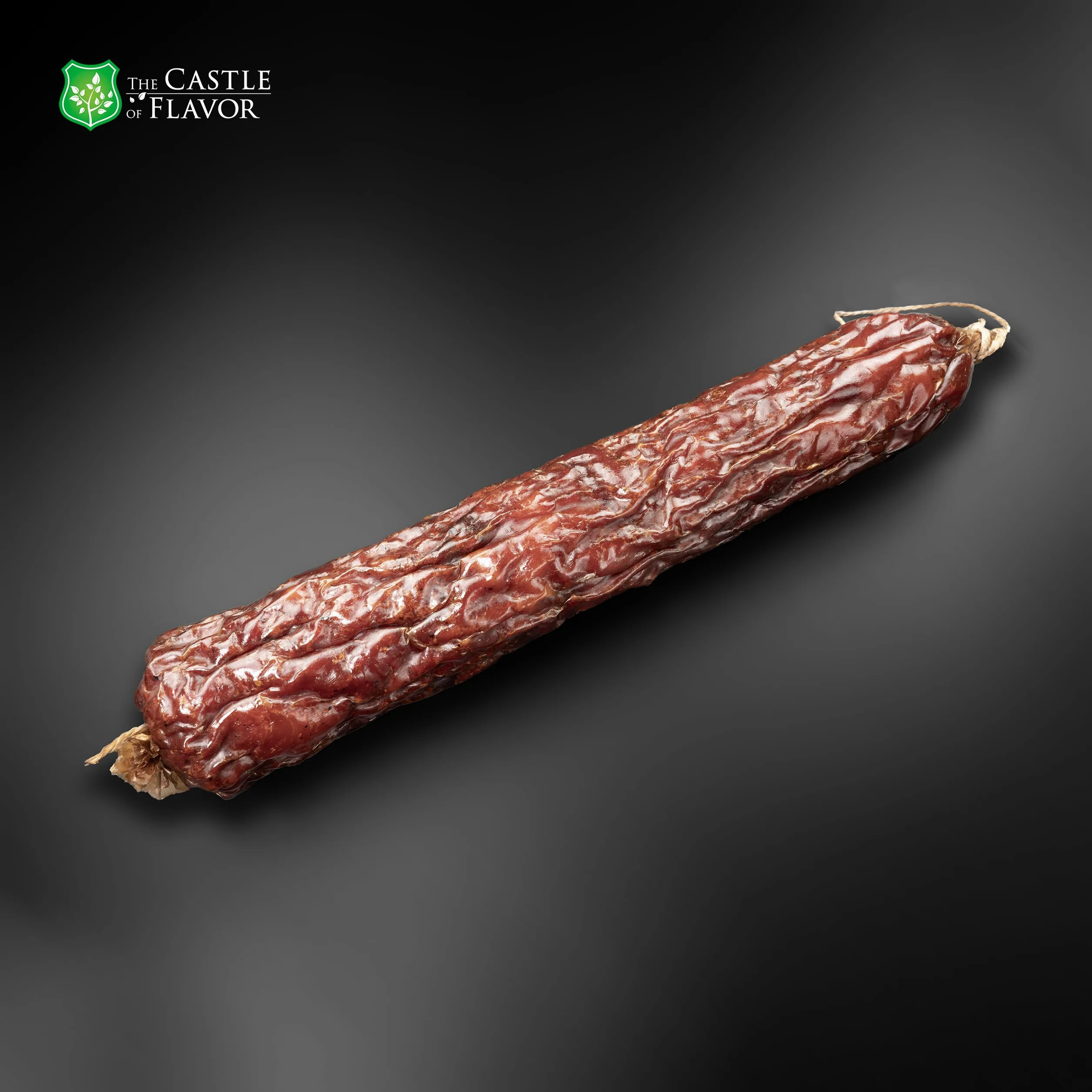 Kiełbasa Królewska Sucha - Domowa Suszona kiełbasa wieprzowa marynowana z ziołami i tradycyjnie wędzona – domowa, ręcznie wykonana kiełbasa z dużych kawałków szynki (300g)