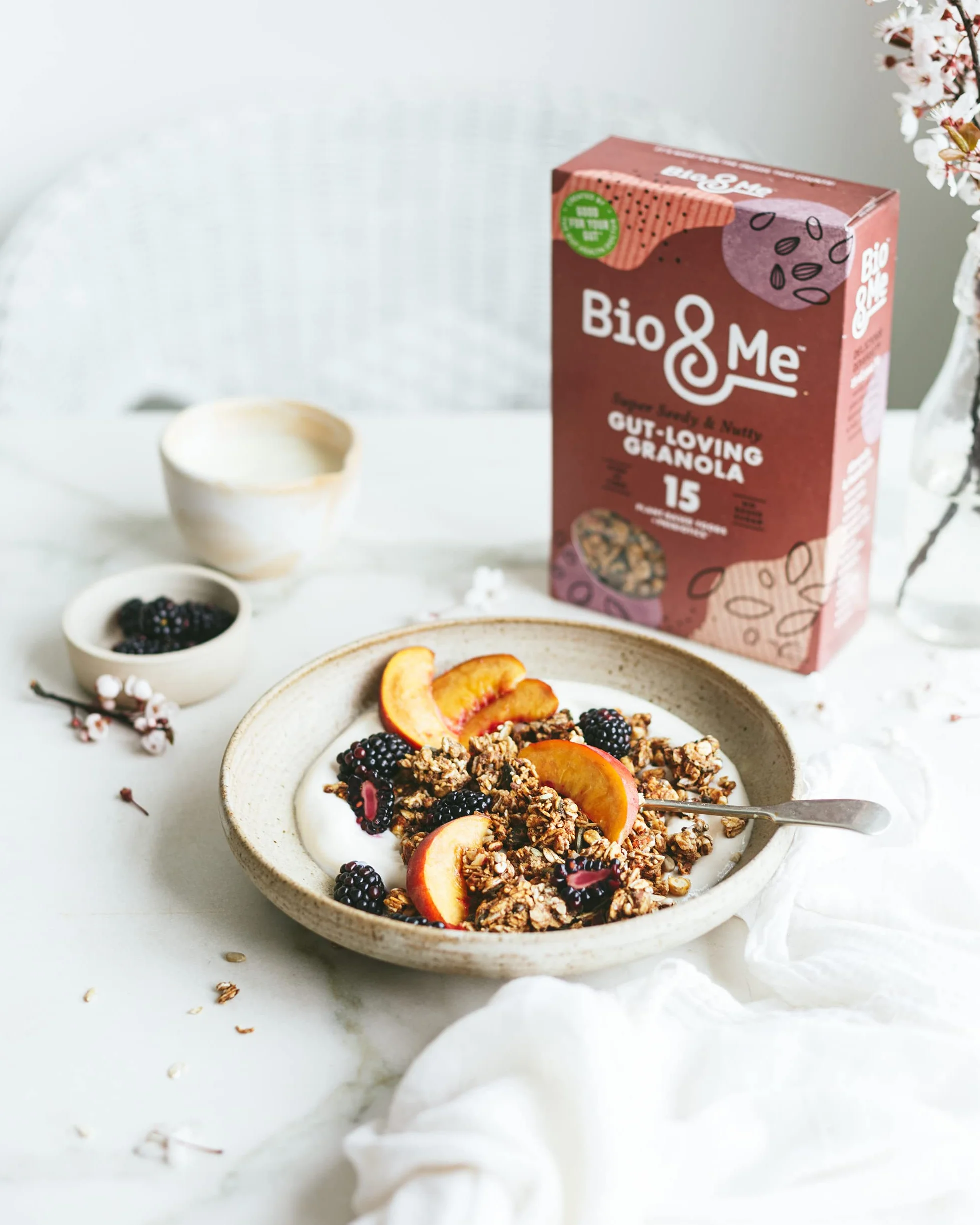 Bio&Me Super seedy and Nutty Granola wegańska bez dodatku cukru 360 g