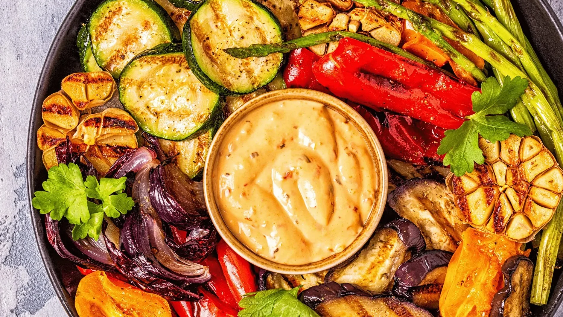 Hunter & Gather Majonez z Olejem z Awokado z Chipotle i Limonką 630g | Bez Oleju z Nasion | Zrobiony z Czystego Oleju z Awokado i Brytyjskiego Jałowiczego Żółtka | Paleo, Keto, Bez Cukru i Glutenu |