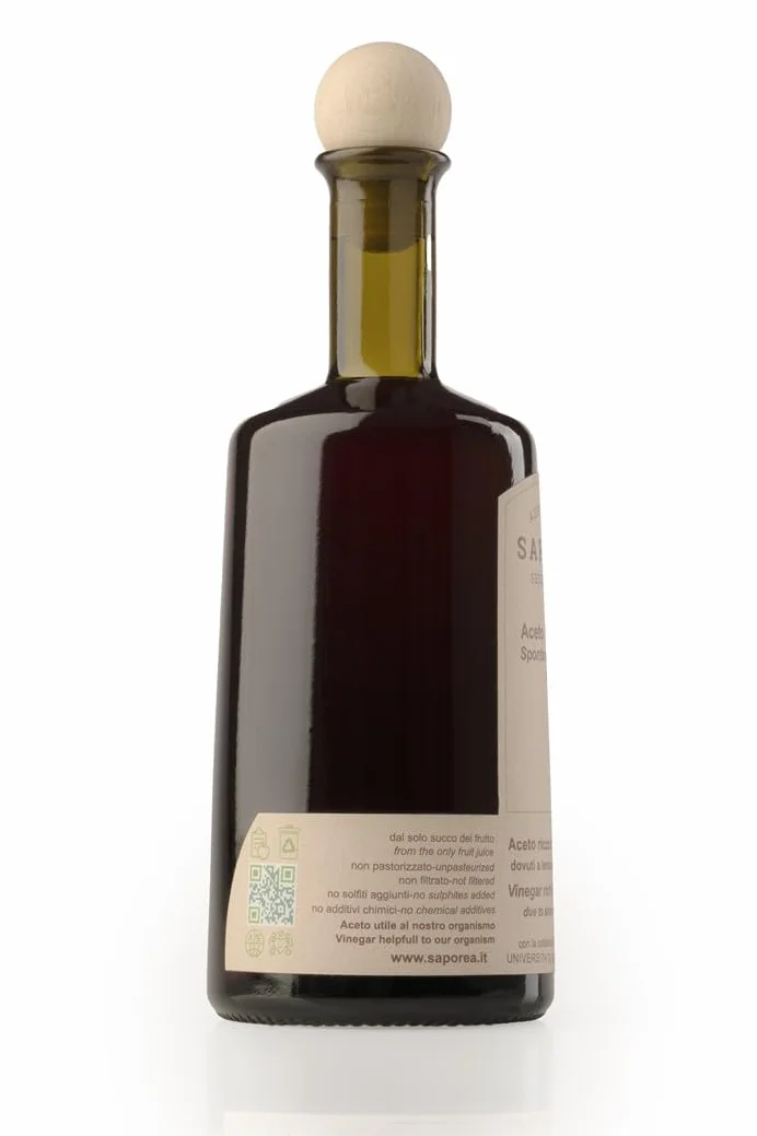 Spontaniczny ocet winogron Graera, które otrzymują winogrona Prosecco z powolną i długą naturalną labifikacją; niefiltrowane, niezebrane ocet