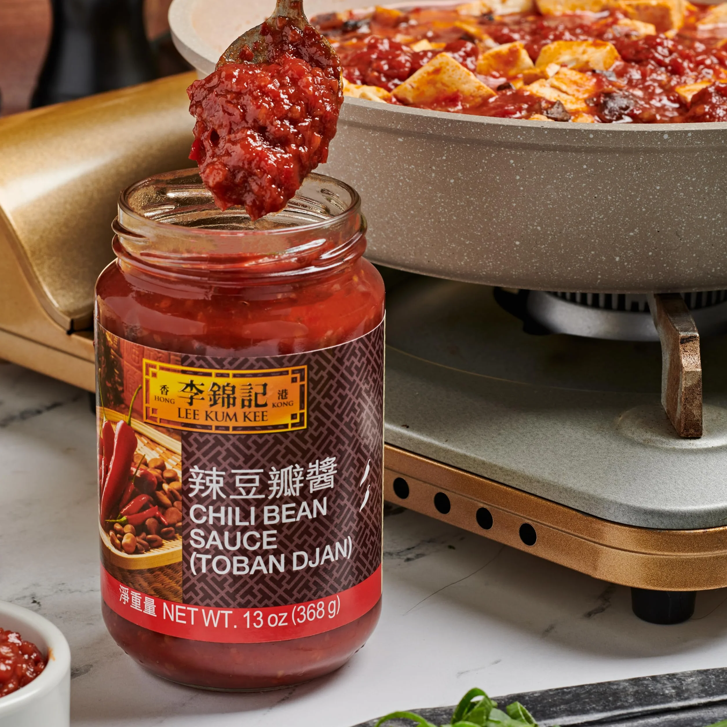 LEE KUM KEE Sos z ostrych ziaren 368 g