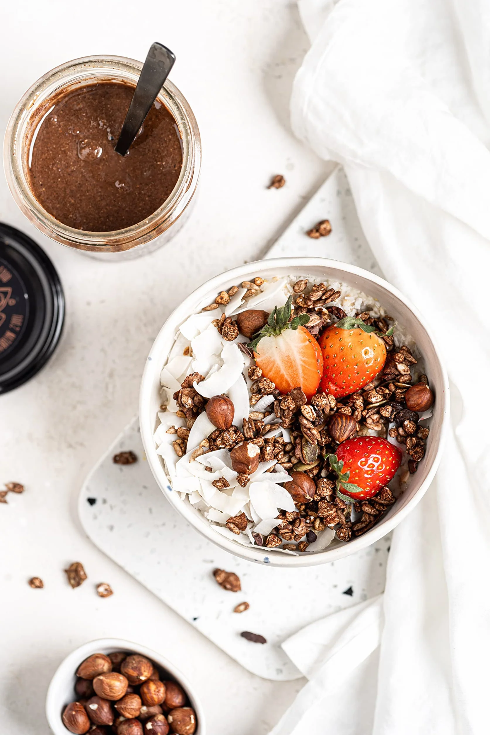 DIET-FOOD Keto Vegan Granola Bio Chrusper Granola z kakao i nasionami, bezglutenowa granola, śniadanie, musli, niskowęglowodanowa, przekąska bez dodatku cukru, 200 g, 1 opakowanie