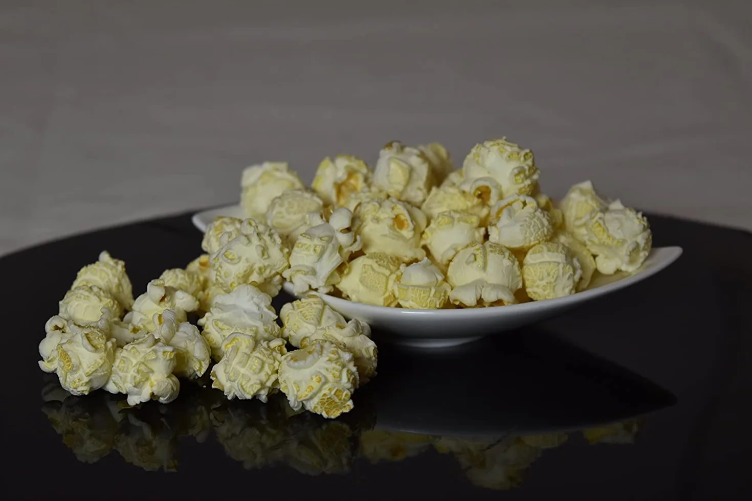 Premium Mushroom Popcorn Kinopopcorn worek 500 g XL Popcorn premium 1:46 objętość popcornu w zamykanej torebce bez GMO