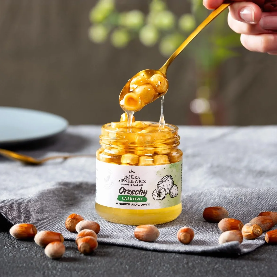 Orzechy Laskowe w Miodzie Akacjowym 220g - Naturalny Deser - Zdrowa Przekąska - Elegancki Prezent